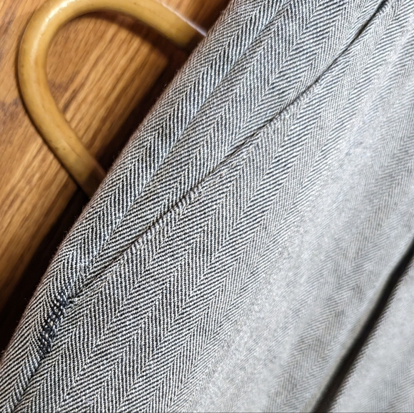 Savion 14P vintage‎ herringbone taupe pleated tapered leg slacks - Picture 6 of 7